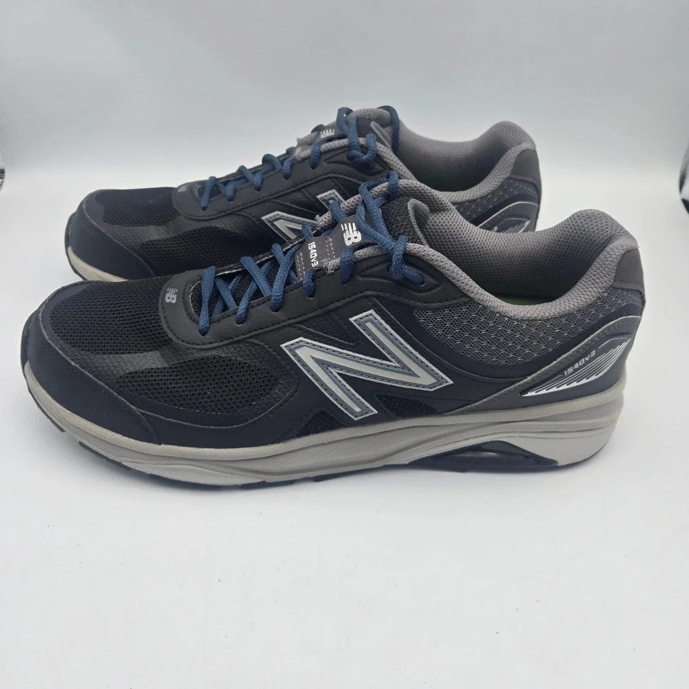 New Balance 1540 V3 Mens Size 11.5D Gray Black Sneakers‎ M1540BK3 Dad Shoes